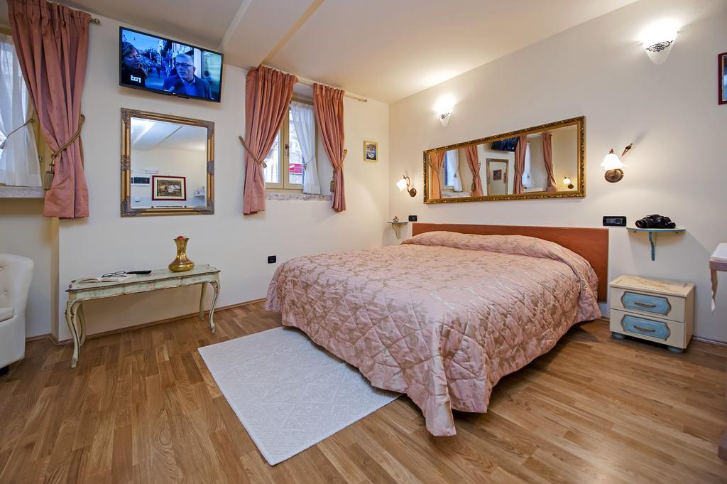 Ferienwohnung Antica Porta Sul Mar Rovinj Exterior foto
